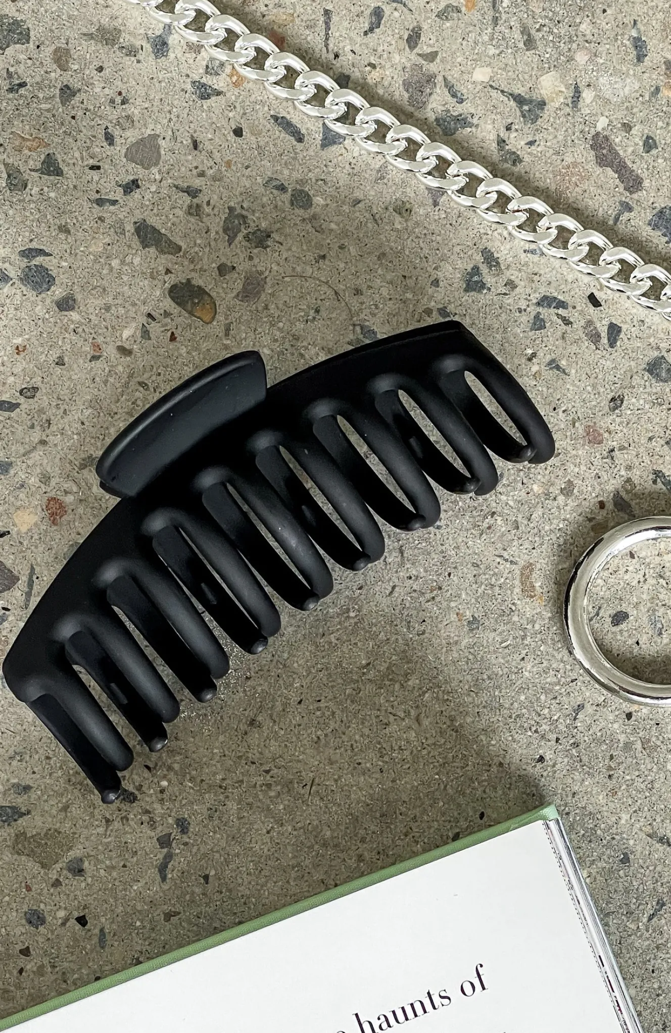 Headwear | White Fox Boutique Asia Hair Clip black