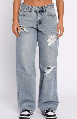 Denim | White Fox Boutique Cross My Path Jeans Light Wash blue