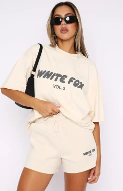 Shirts & Blouses | White Fox Boutique Offstage Oversized Tee Pebble nude