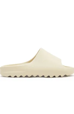 Restocked | White Fox Boutique On The Edge Slides Off white
