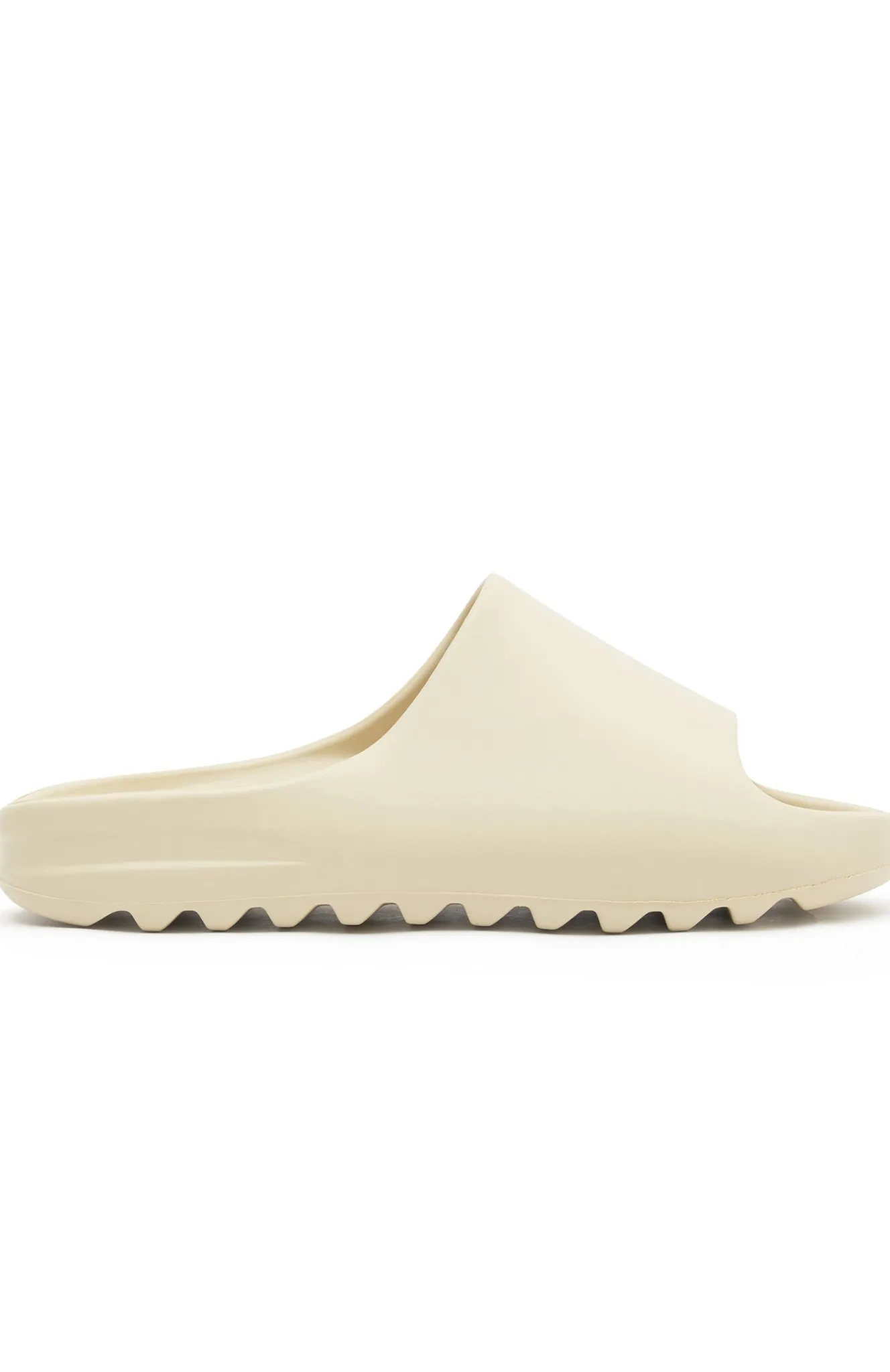 Restocked | White Fox Boutique On The Edge Slides Off white