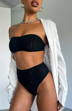 Restocked | White Fox Boutique Total Mood Mesh Hot Pants black