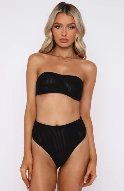 Restocked | White Fox Boutique Total Mood Mesh Hot Pants black